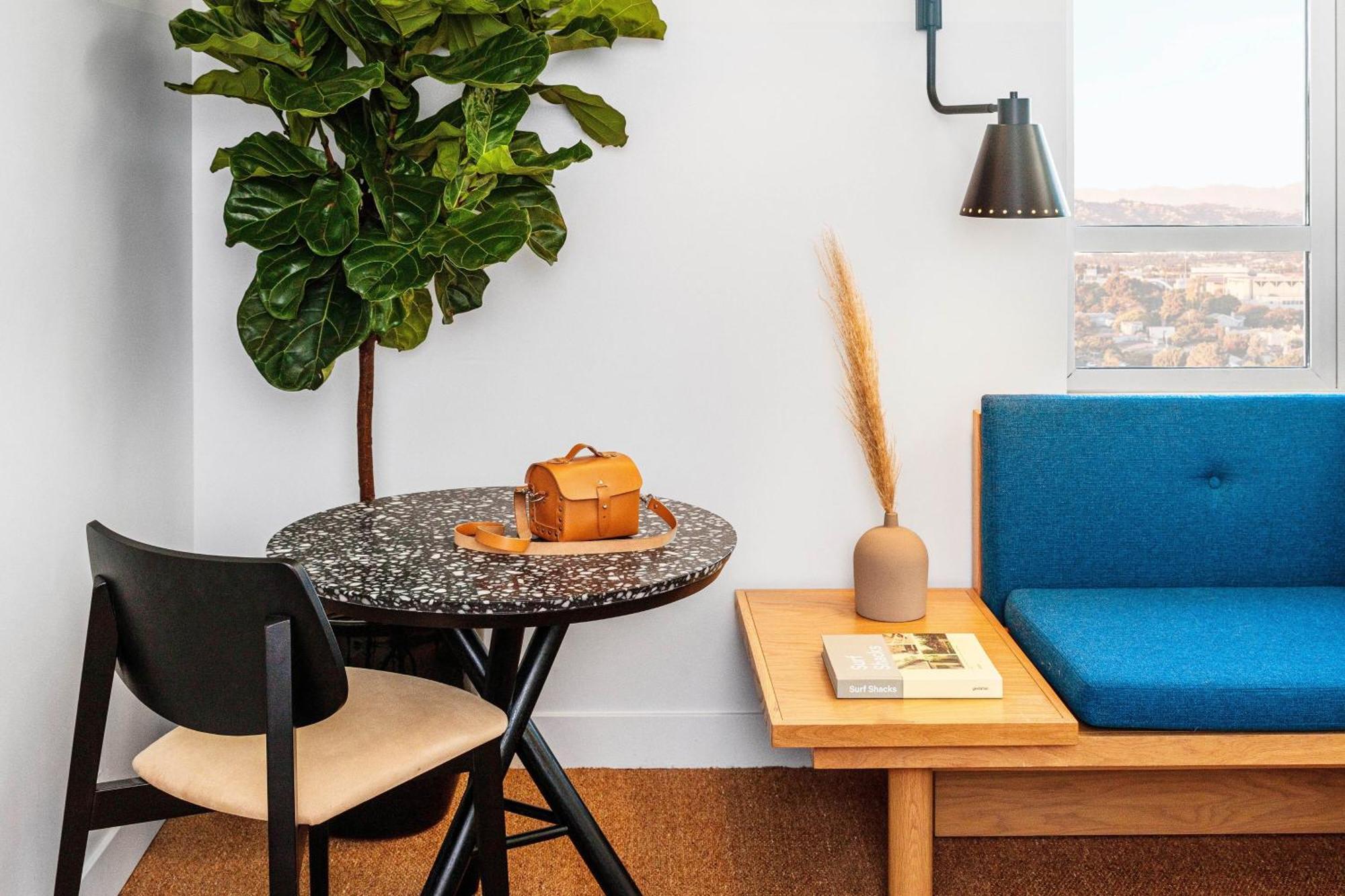 June West La, A Member Of Design Hotel 4*